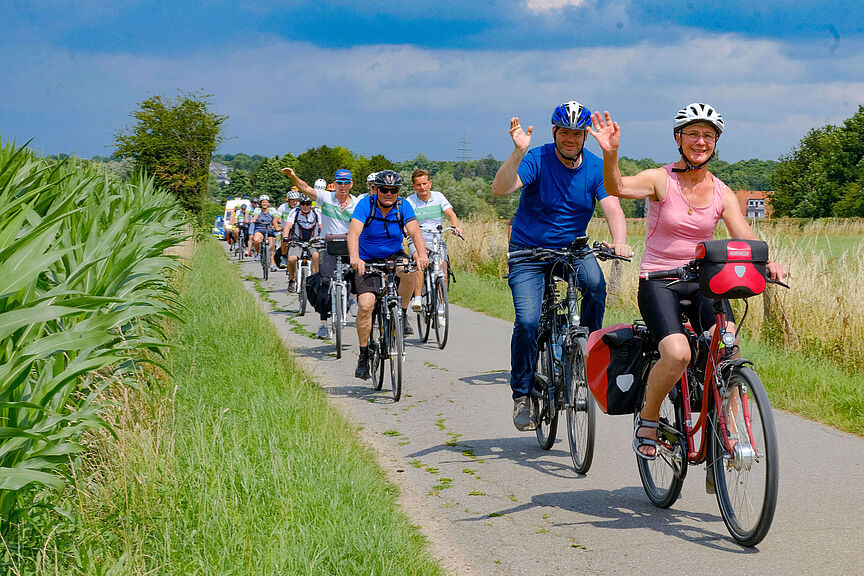 Radfahrende bei NRW-Radtour Radfahrende bei NRW-Radtour