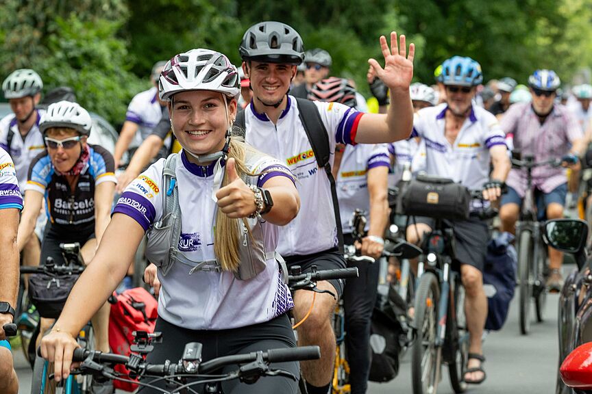 NRW-Radtour 2026 Bei der NRW-Radtour 2026 kommen fahrradbegeistere Menschen aus ganz NRW zusammen und erleben Nordrhein-Westfalen vom Fahrradsattel aus.