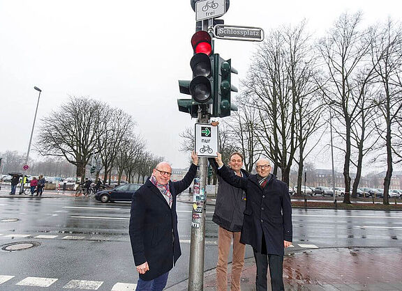 Verkehrsschild Grüner Pfeil für Radfahrer